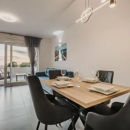 Апартаменты Ashka By Rent Istria