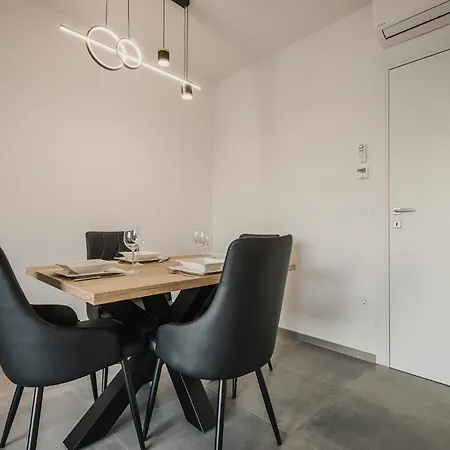 Ashka By Rent Istria Apartamento *