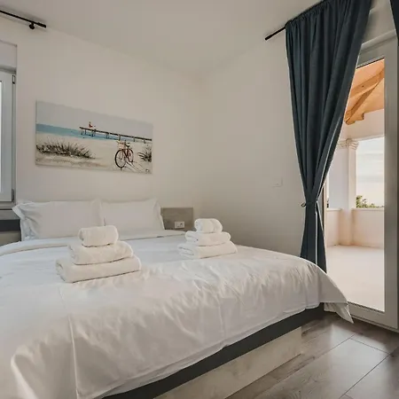 Apartment Ashka By Rent Istria