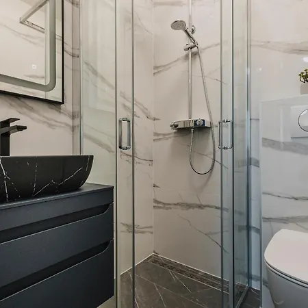 Ashka By Rent Istria אומאג