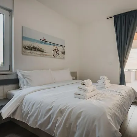 Ashka By Rent Istria אומאג